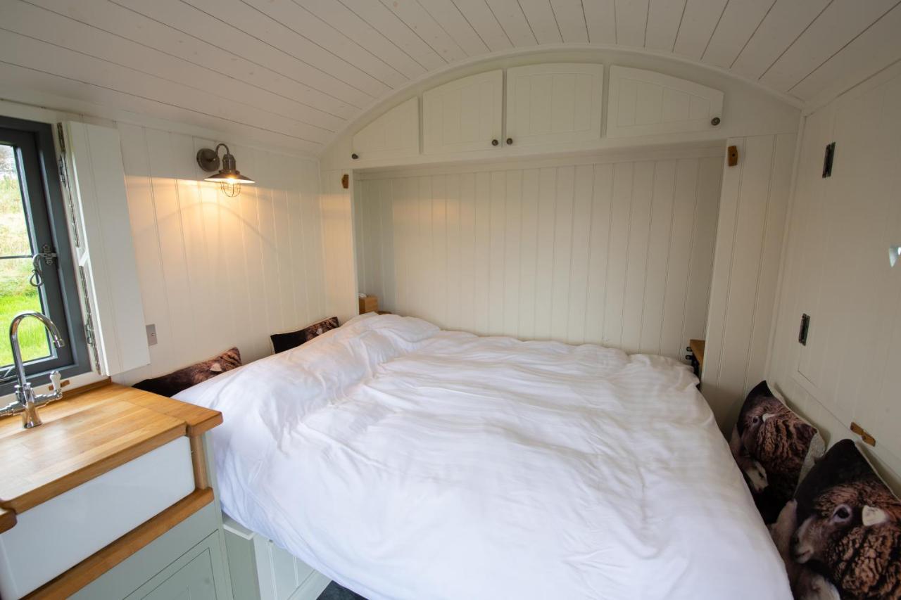 Shepherds Hut Lonmore Exterior foto