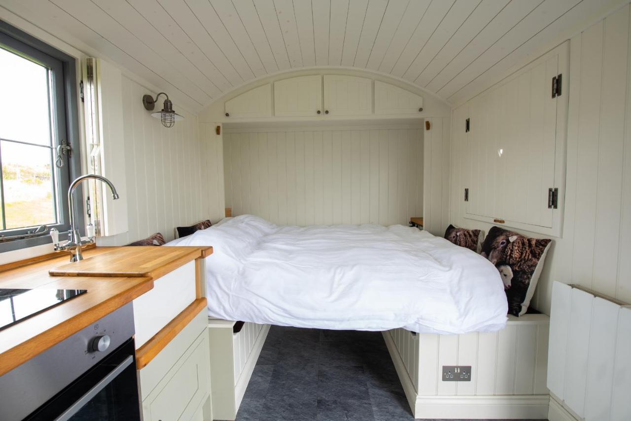 Shepherds Hut Lonmore Exterior foto